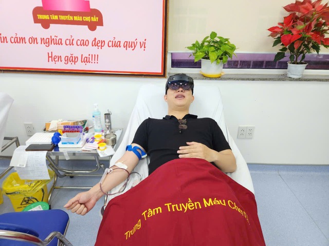 ホーチミン市は、人々に献血を促した。写真：nguyen ly