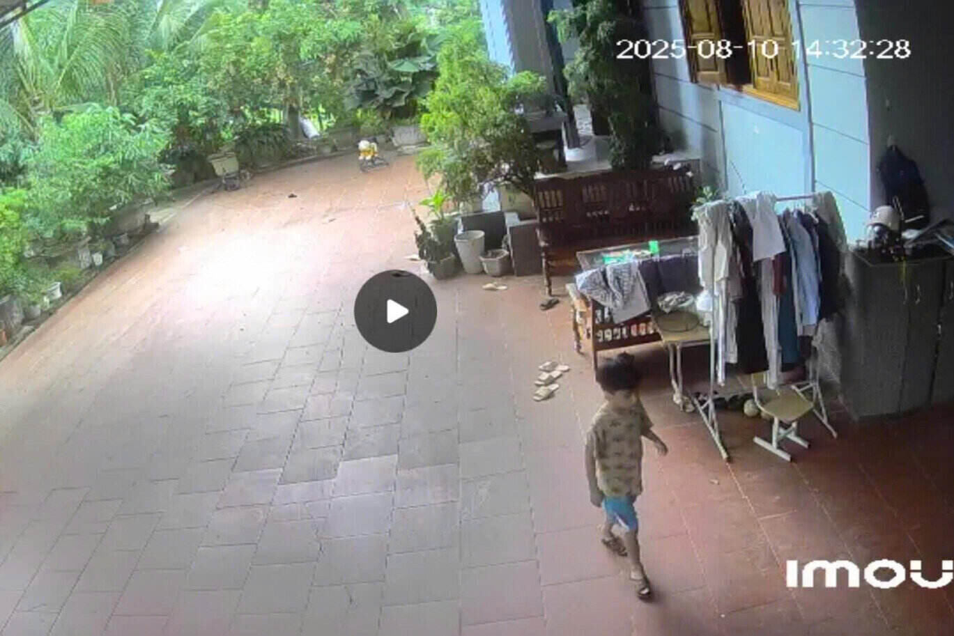 La camera a enregistre le temps ou L.Q.K a quitte la maison et a disparu. Photo: Ca Muong Hung