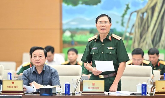 Đại tướng Nguyễn Tân Cương - Tổng Tham mưu trưởng QĐND Việt Nam, Thứ trưởng Bộ Quốc phòng - nói về đề xuất thẩm quyền của Thủ tướng trong tình trạng khẩn cấp. Ảnh: Quochoi.vn