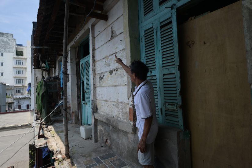 ニンビン省ナムディン区のますます劣化している住宅地で「生活」している人々。写真:Ha Vi