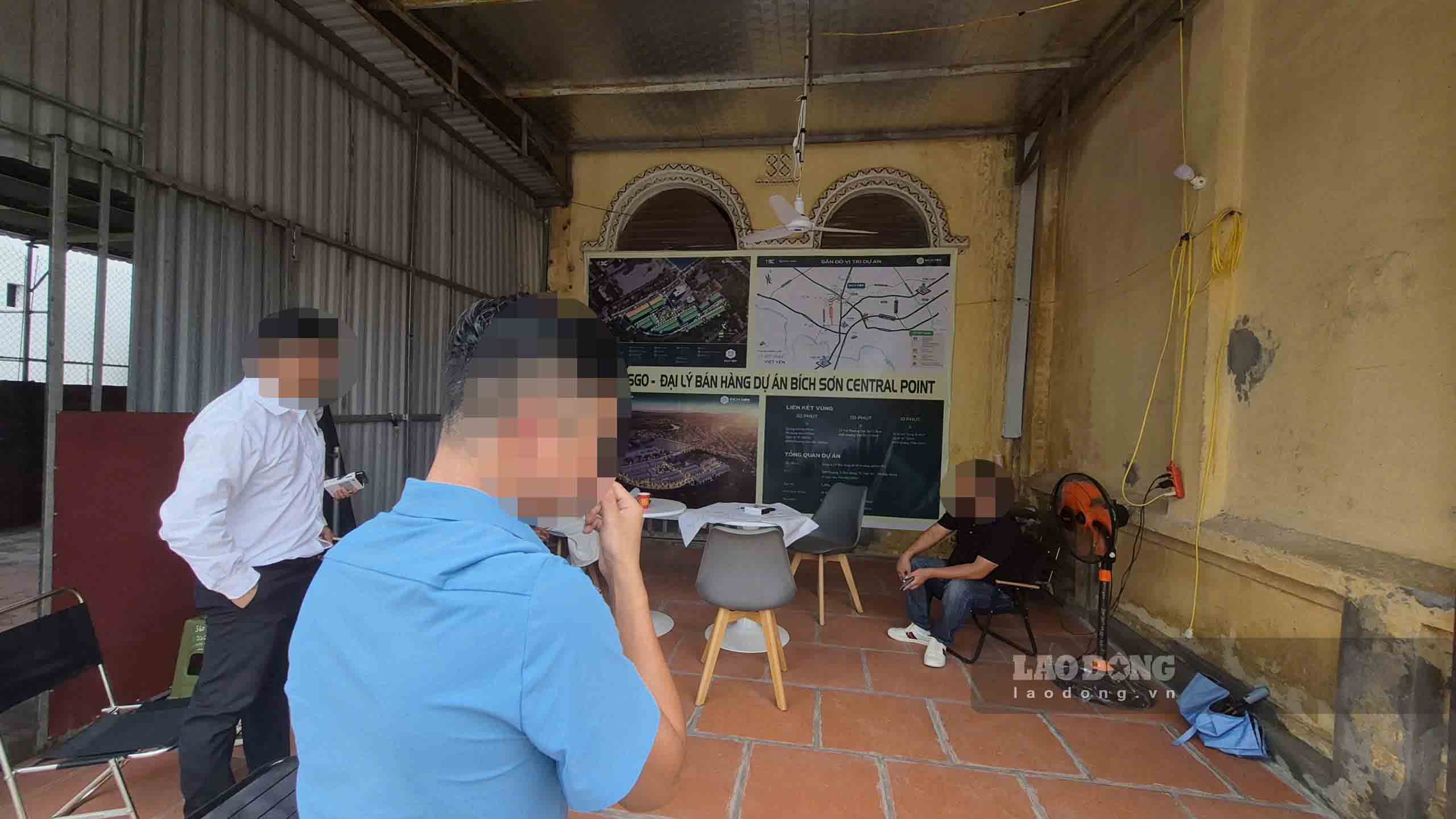 Oficina de ventas ubicada frente al proyecto Bich Son Central Point (Viet Yen - Bac Ninh). Foto: PV