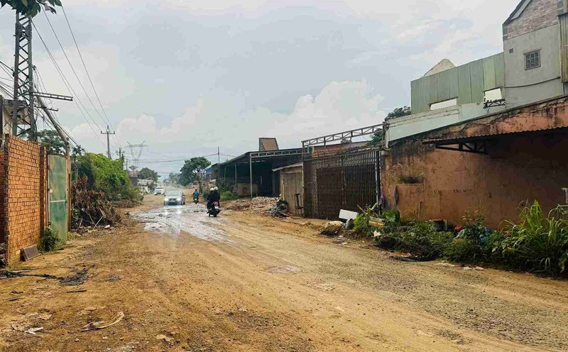The Ho Chi Minh Road project, the eastern bypass section of Buon Ma Thuot (Dak Lak province) will be completed in 2025. Photo: Bao Trung