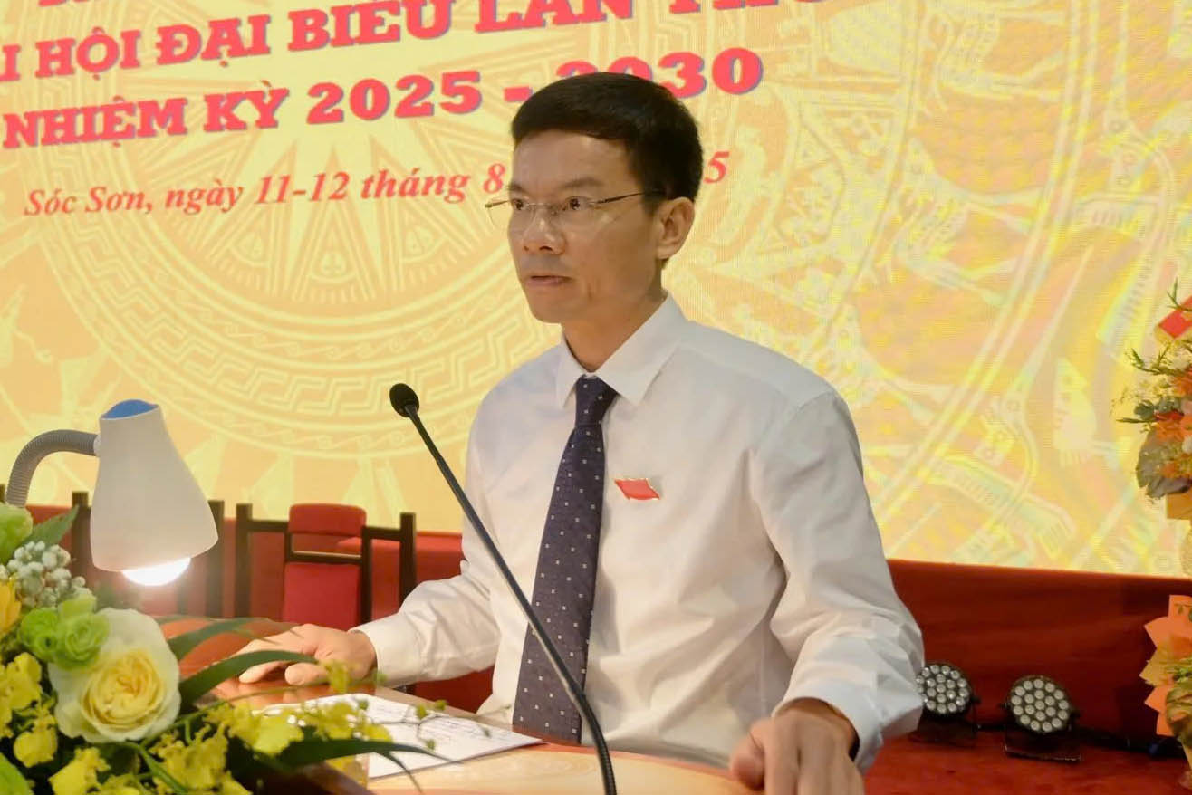 Mr. Bui Duy Cuong was appointed as Secretary of the Party Committee of Soc Son Commune (Hanoi) for the 2025-2030 term. Photo: Nguyen Tung