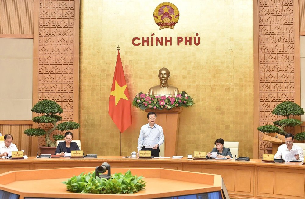 Pho Thu tuong Mai Van Chinh chu tri phien hop cua Ban Chi dao Trien lam thanh tuu Dat nuoc nhan dip ky niem 80 nam ngay Quoc khanh. Anh: VGP/Giang Thanh