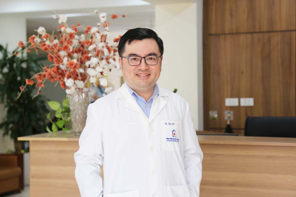 TS.BS Vu Quoc Dat da tham gia rat nhieu chuong trinh truc tuyen va talkshow dang tai tren Bao Lao Dong, truyen tai thong tin y te den cong dong.
