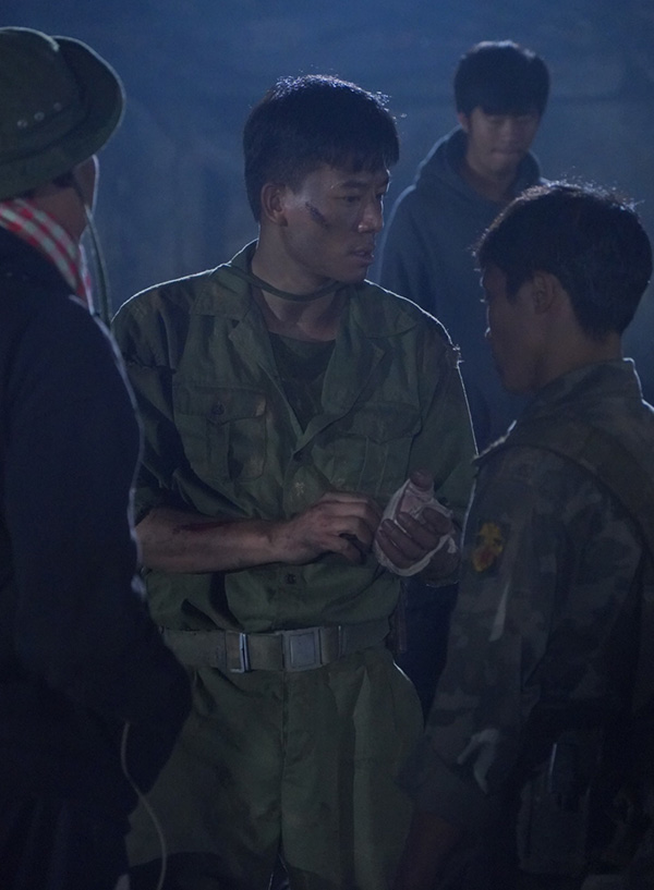Hieu Nguyen trong phim “Mua do“. Anh: Nhan vat cung cap
