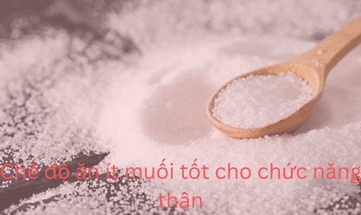 Chế độ ăn ít muối giúp giảm nguy cơ suy thận. Đồ họa: Quế Chi