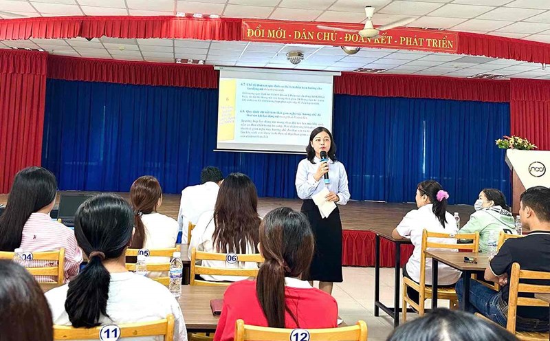 Training on the Law on Social Insurance for more than 200 workers in Dong Nai. Photo: Pou Phong Vietnam Co., Ltd.'s Trade Union