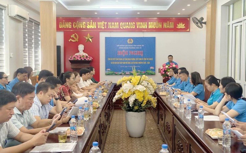 Conference to announce the decision to establish Cua Lo Ward Trade Union. Photo: Nghe An Trade Union