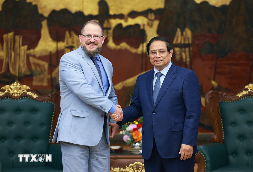 Politburo member and Prime Minister Pham Minh Chinh received Mr. Cristiano Amon - Chairman and CEO of Qualcomm Group (USA). Photo: VNA