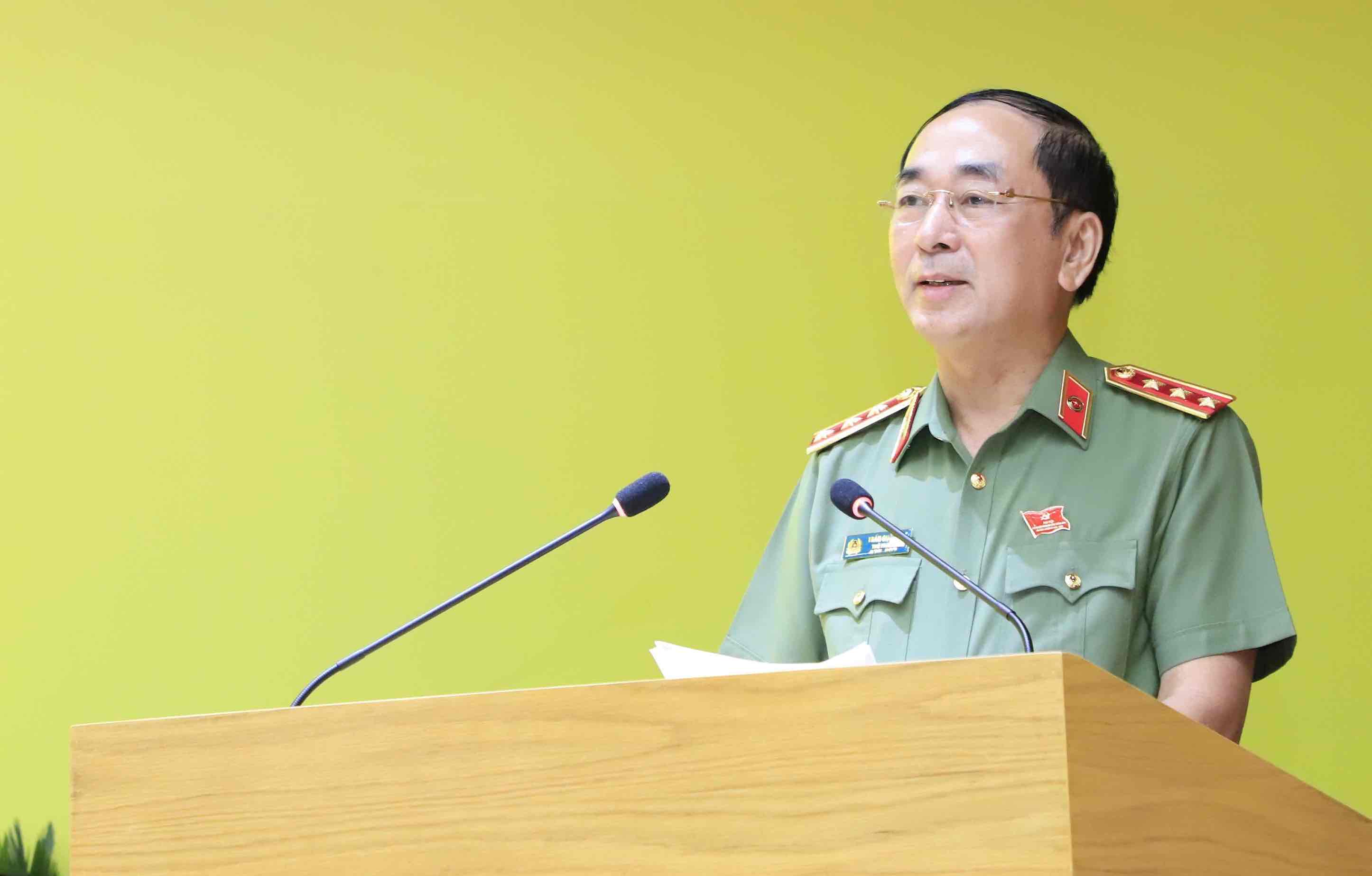Thuong tuong Tran Quoc To, Uy vien BCH Trung uong Dang, Pho Bi thu Dang uy Cong an Trung uong, Thu truong Bo Cong an phat bieu chi dao Dai hoi. Anh: Cong an tinh Dong Nai