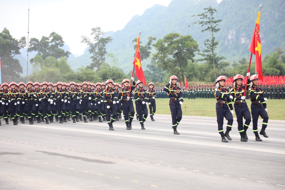 Khoi canh sat phong chay chua chay. Anh: Tran Vuong