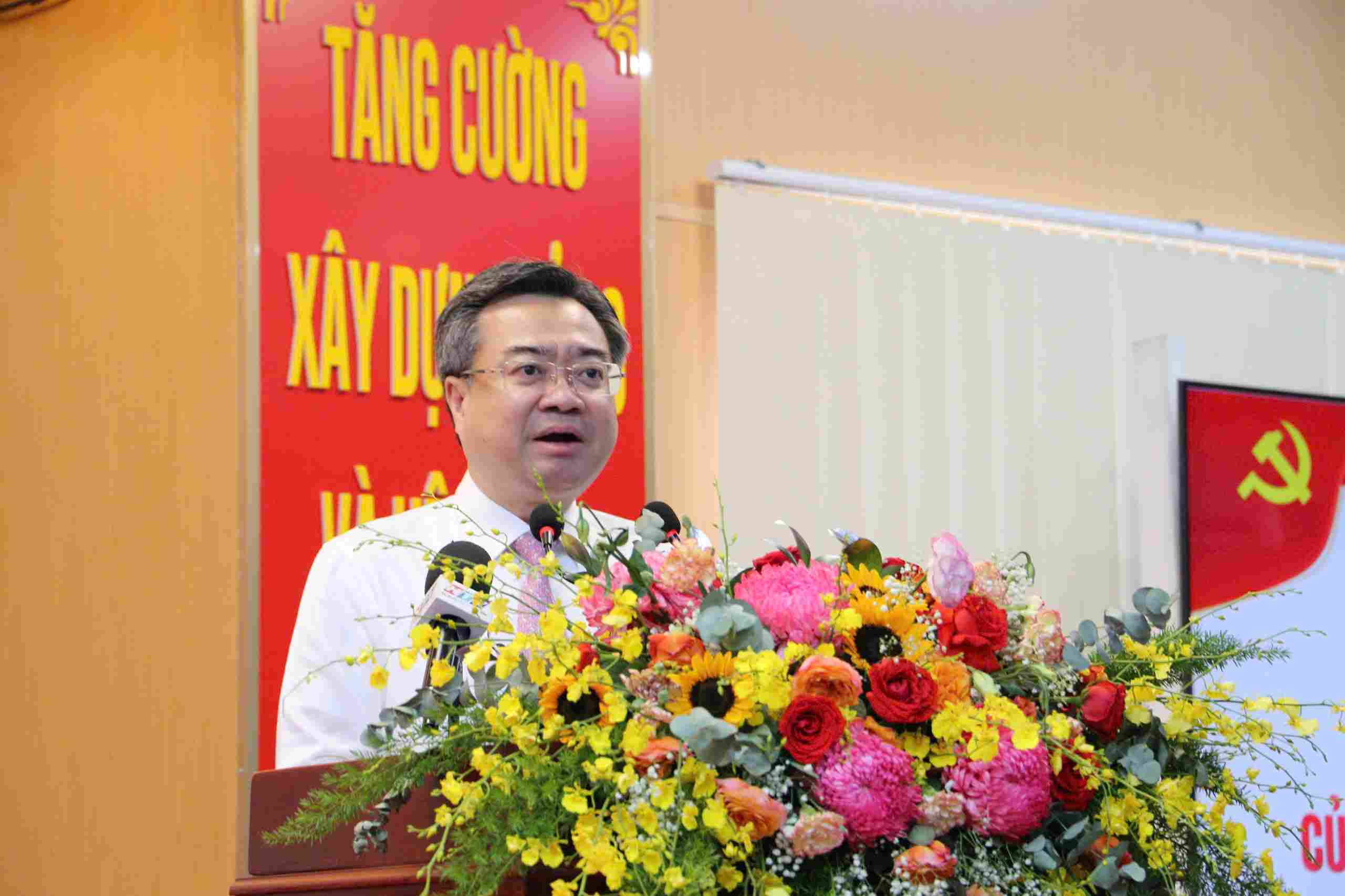 Ong Nguyen Thanh Nghi - Pho Bi thu Thuong truc Thanh uy TPHCM phat bieu chi dao. Anh: Minh Tam