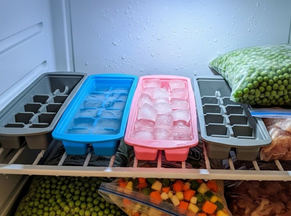 シリコン素材の氷嚢は、優れた利点によって人気があります。写真:Lan Chi