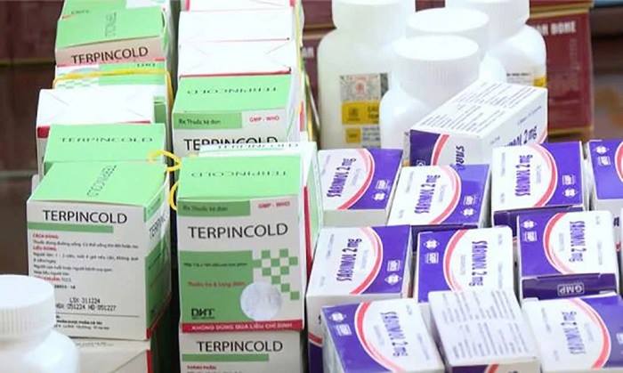 Cao Bang reclaims 22 types of fake drugs. Photo: Thuy Tien