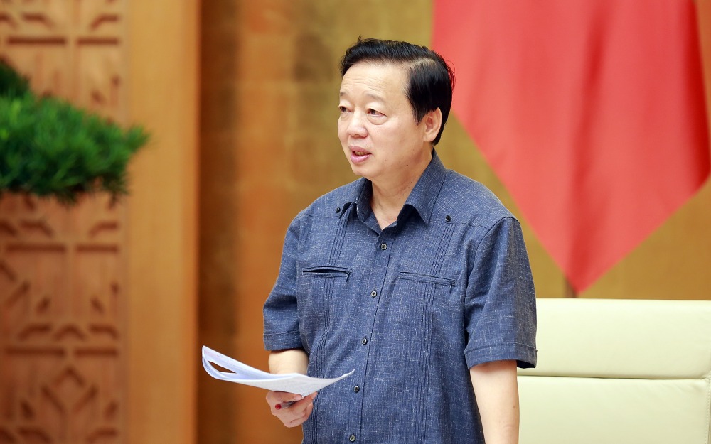 Deputy Prime Minister Tran Hong Ha affirmed the need to apply a unified land price list. Photo: VGP