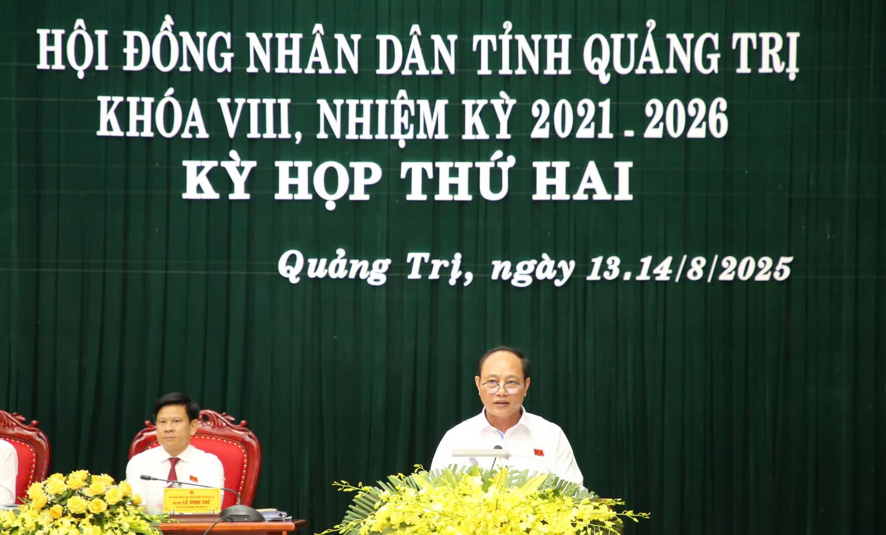 Delegate Tran Viet Dung proposed supporting farmers and investing in commune infrastructure after the merger of provinces. Photo: Cong Sang
