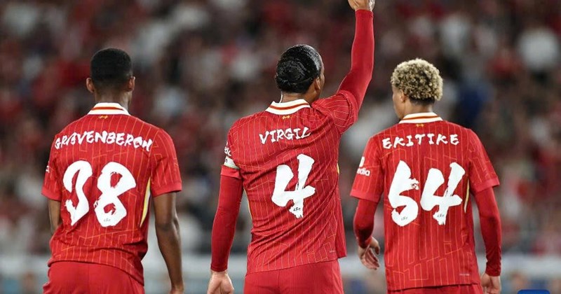 Storage Liverpool Player Liverpool's shape with a series of expensive new players