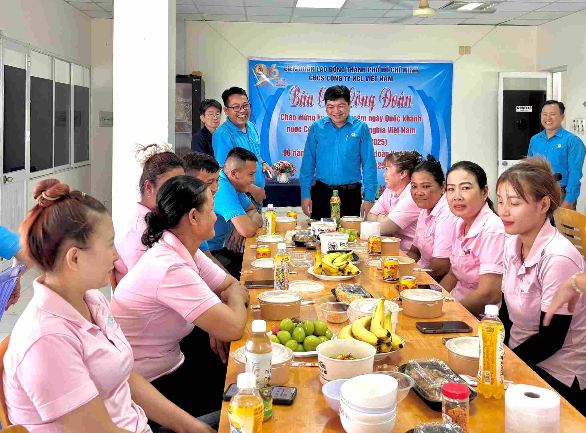 NCL 베트남 유한회사의 노동조합 점심 식사 프로그램. 사진: 노동조합 제공