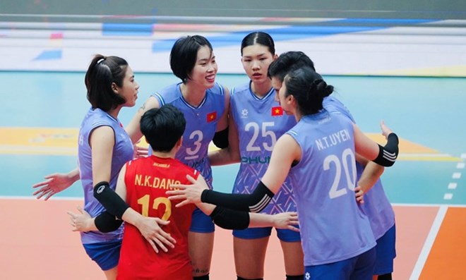 The Vietnam women's volleyball team is focusing on preparing for the 2025 world tournament. Photo: VFV