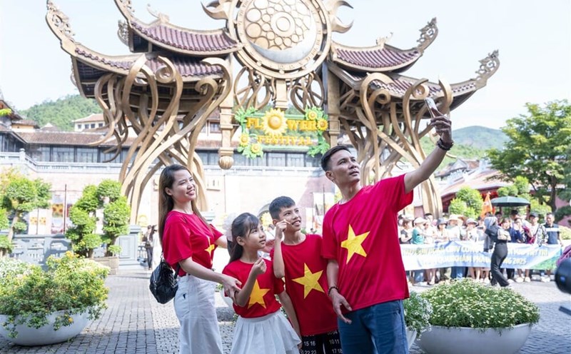 Sun World Ba Na Hills offers great deals for Vietnamese tourists on the occasion of National Day, September 2. Photo: Thanh Son