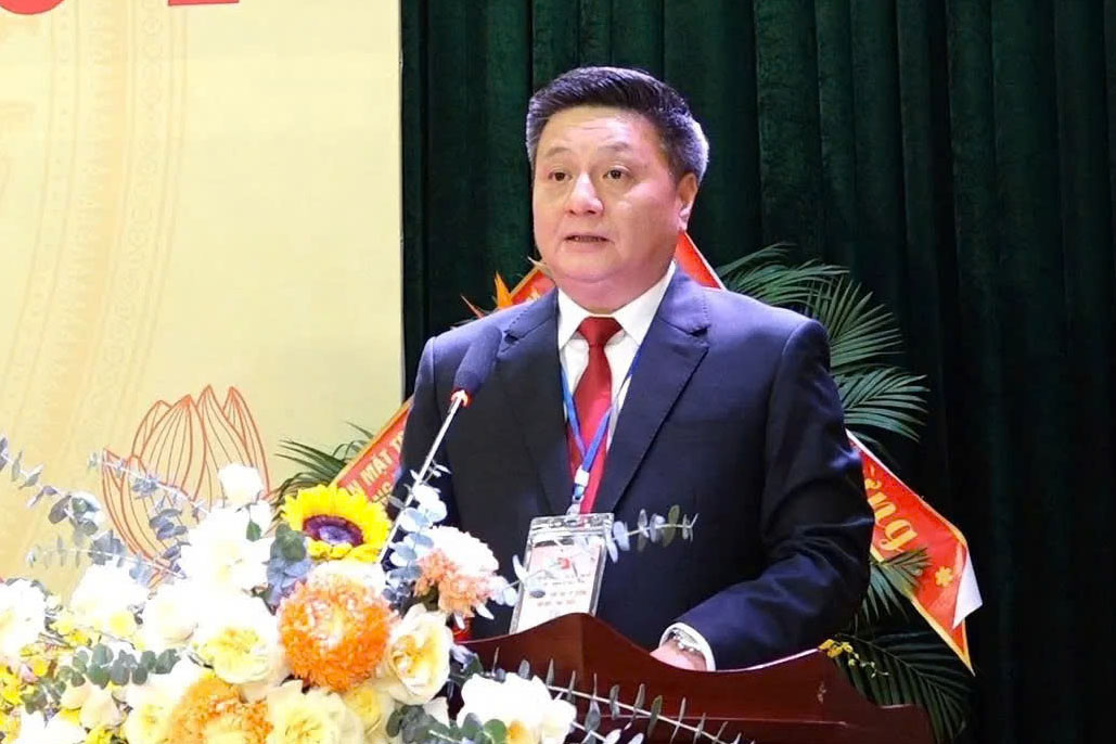 Mr. Bui Hoang Phan was appointed to hold the position of Secretary of the Thanh Oai Commune Party Committee for the 2025-2030 term. Photo: Anh Ngoc