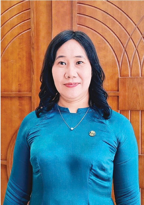 통계국 국장(재무부) NGUYEN THI HUONG.