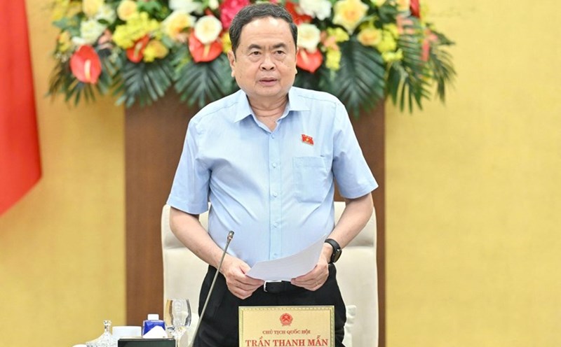 Politburo member and National Assembly Chairman Tran Thanh Man suggested that the Ministry of Education and Training should pay attention to strengthening the management of training quality and the issuance of degrees. Photo: Quochoi.vn