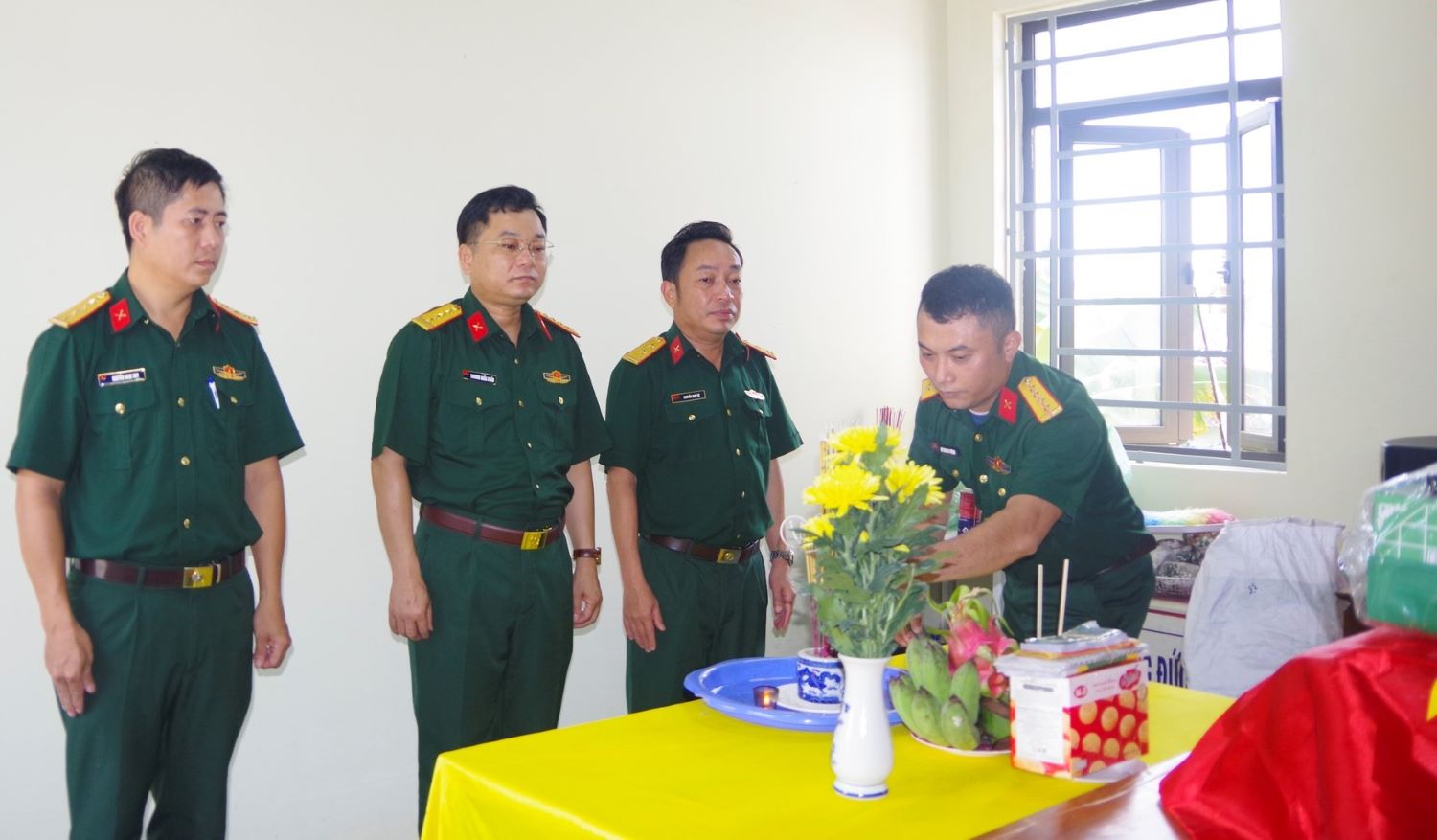 Thap huong tuong niem hai cot liet si vua duoc tim thay. Anh: Duy Dong
