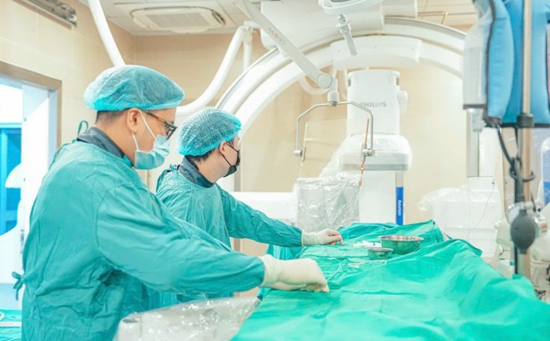 Many policies to attract medical human resources in the coming time. Photo: Nguyen Ha