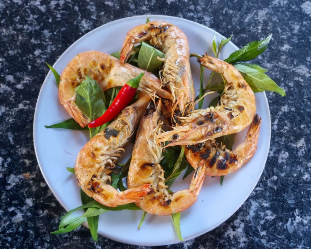 Grilled shrimp can be easily prepared in an air fryer. Photo: Tuan Dat