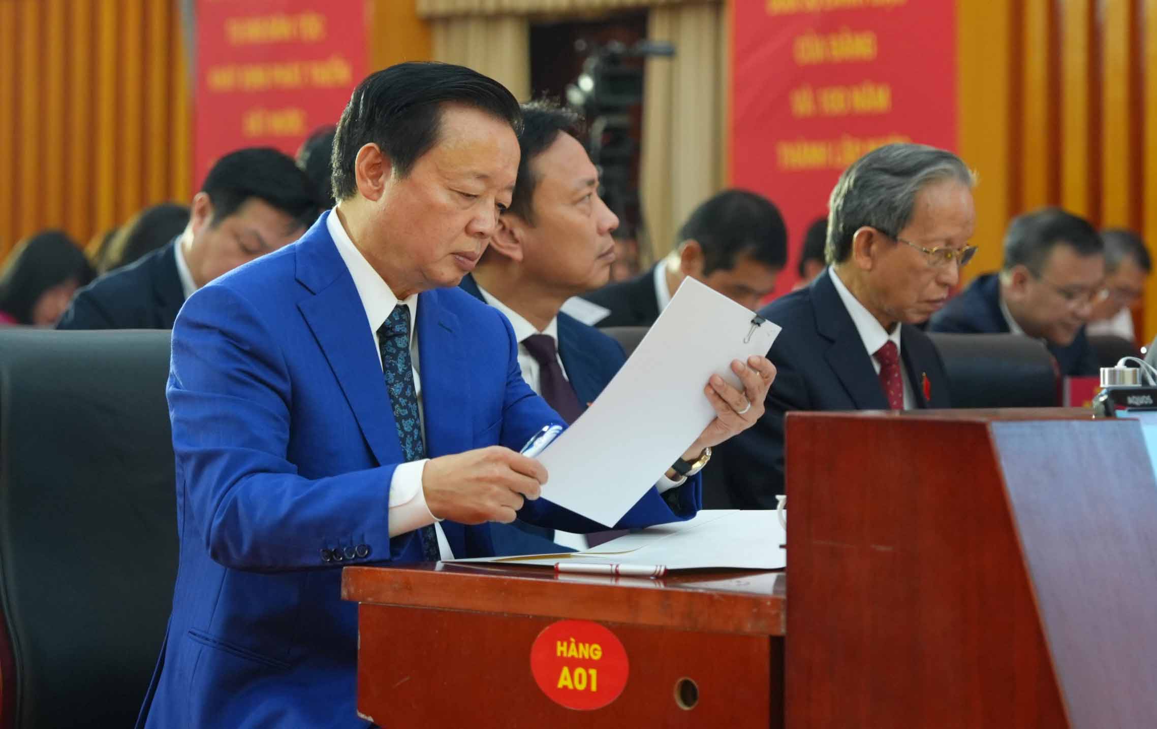 Dong chi Tran Hong Ha, Uy vien Trung uong Dang, Uy vien Ban Thuong vu Dang uy Chinh phu, Pho Thu tuong Chinh phu du va chi dao Dai hoi. Anh: Dinh Hiep. 