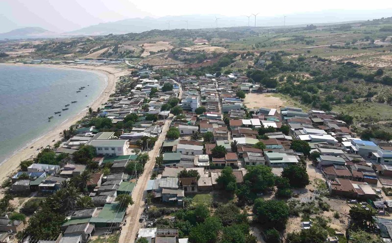 The locality said that an additional VND9,156 billion is needed to relocate and resettle people for the Ninh Thuan Nuclear Power Project. Photo: Huu Long