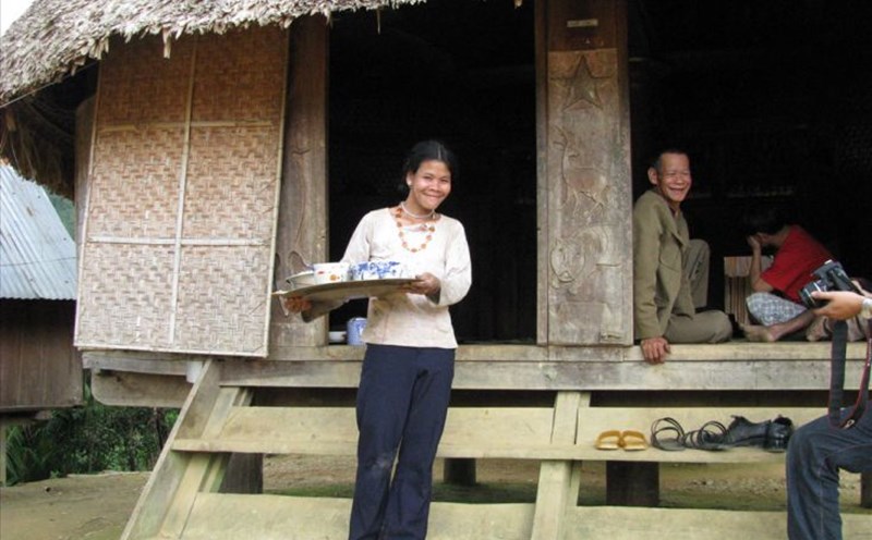 Each family has a dish, AUR people tu nhienly cook and bring on the Gourd to treat strangers. Photo: Thanh Hai