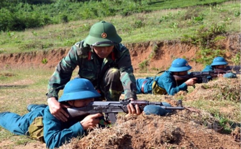 The militia and self-defense forces have two forms of emulation: regular and thematic. In the photo, militia in Hai Phong practice shooting. Photo: haiphong.gov.vn