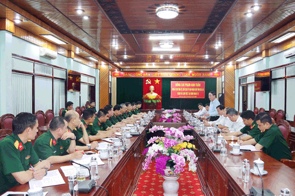 Binh doan 15 khang dinh se nang cao doi song cho nguoi lao dong khu vuc bien gioi. Anh: Thanh Tuan 