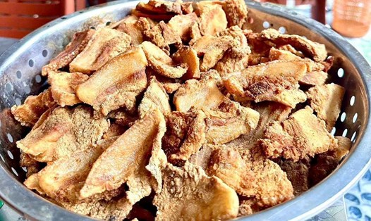 Kể cả có chăm sóc da, nhưng nếu ăn thức ăn nhiều dầu mỡ vẫn khiến da dễ bị nổi mụn, lão hóa nhanh. Ảnh: Minh Hương