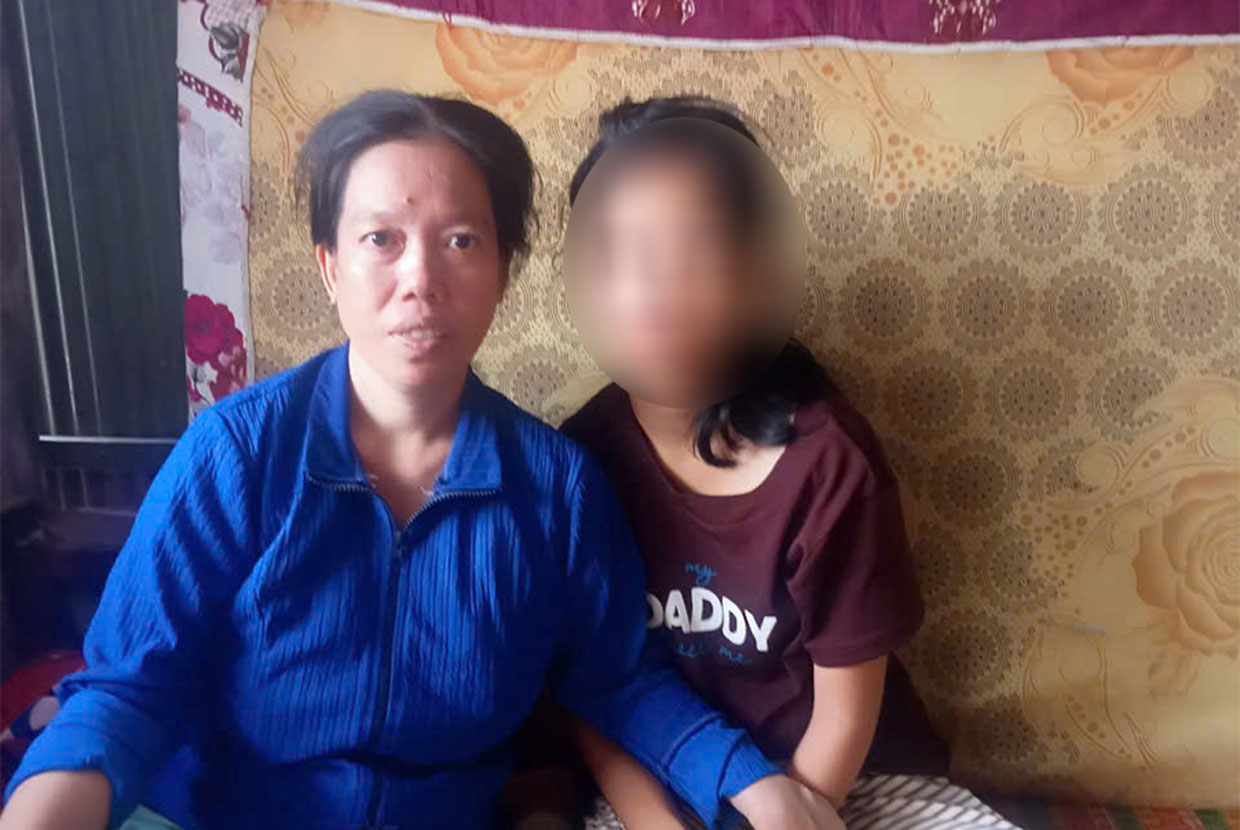 Em L.N.N vua xuat vien ve nha sau mot tuan dieu tri, theo doi suc khoe tai benh vien. Anh: Gia dinh cung cap