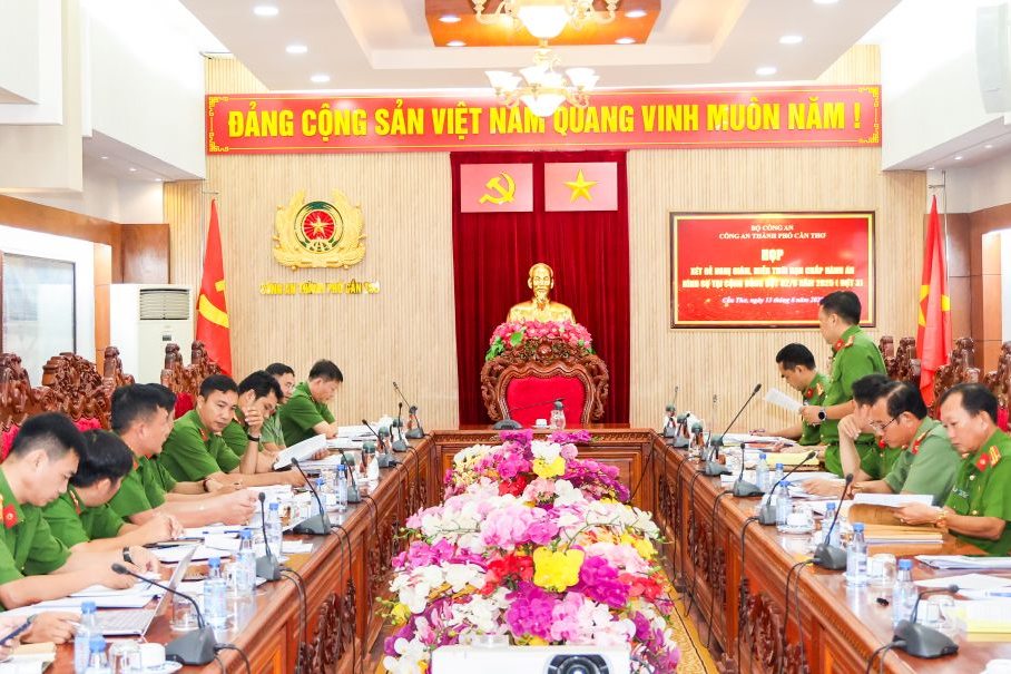 Quang canh cuoc hop. Anh: Cong an Can Tho
