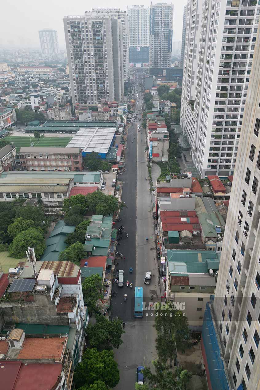 Duong Nguyen Tuan nhin tu tren cao. Anh: Dinh Thien