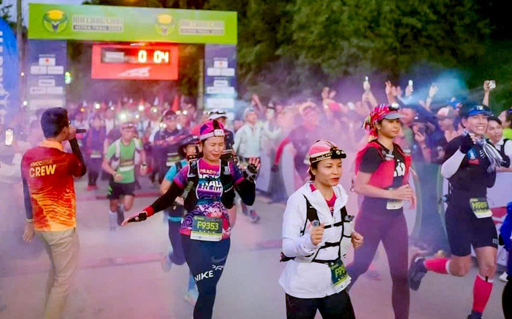 Marathon “MUCANGCHAI ULTRA TRAIL” la giai chay voi dia hinh day thu thach, trong do co cu ly 100km. Anh: BTC