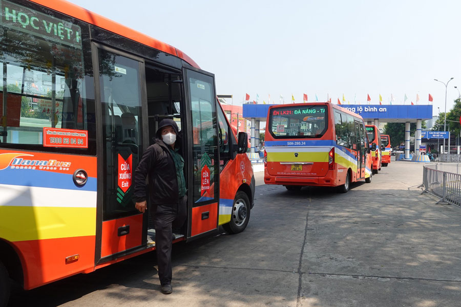 Xe buýt TP Đà Nẵng. Ảnh minh họa: Thùy Trang