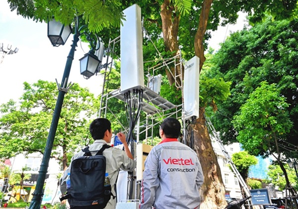 Viettel phat song moi 500 tram BTS 5G phuc vu Dai le. Anh: Viettel