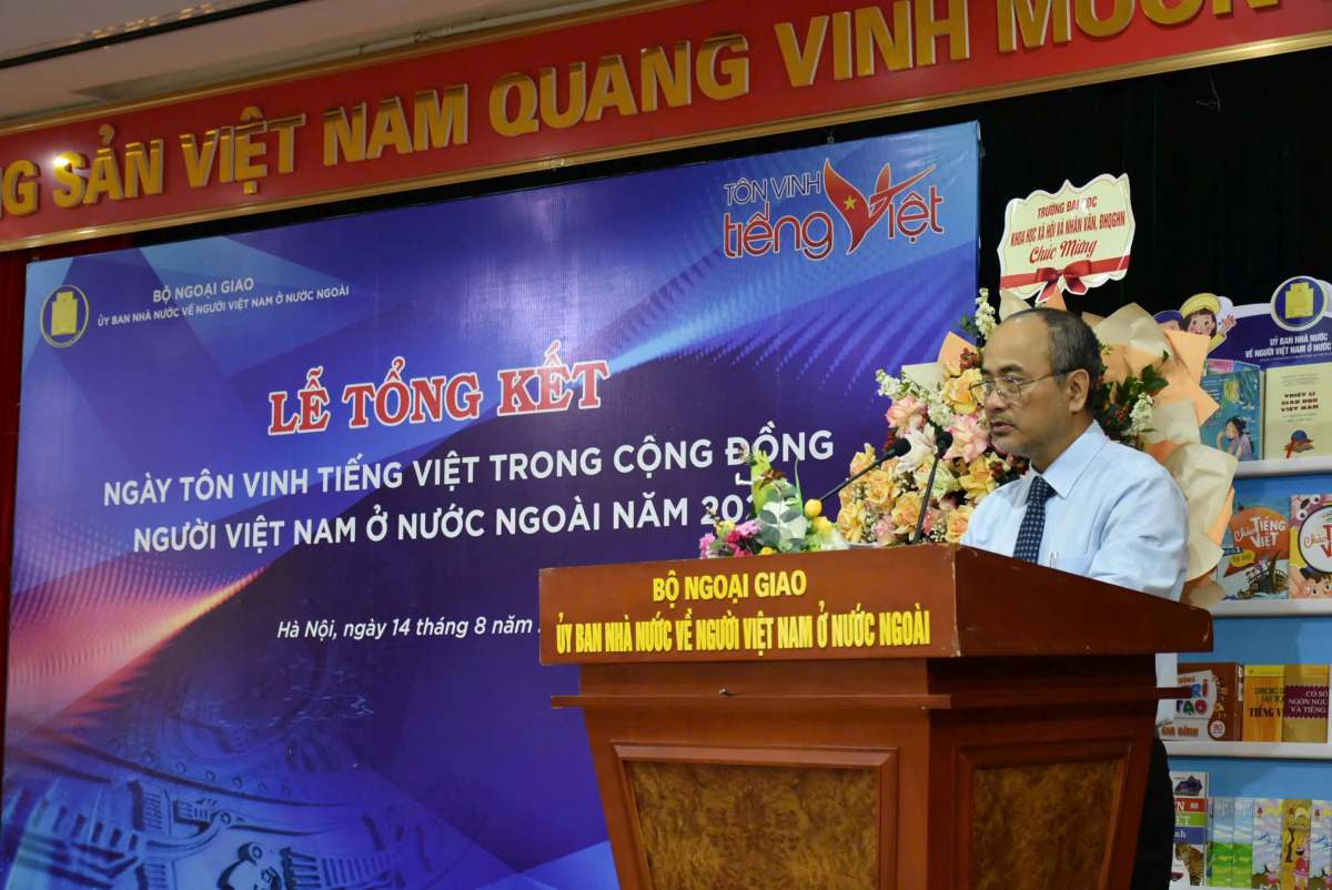 Ong Nguyen Trung Kien phat bieu. Anh: Uy ban Nha nuoc ve nguoi Viet Nam o nuoc ngoai
