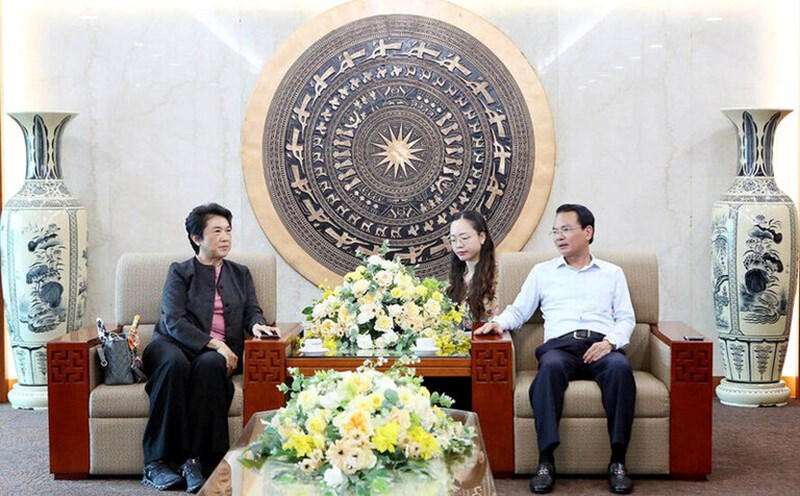 Phu Tho Provincial Party Secretary Dang Xuan Phong received the leaders of Amata Group of Thailand. Photo: Phu Tho Portal.