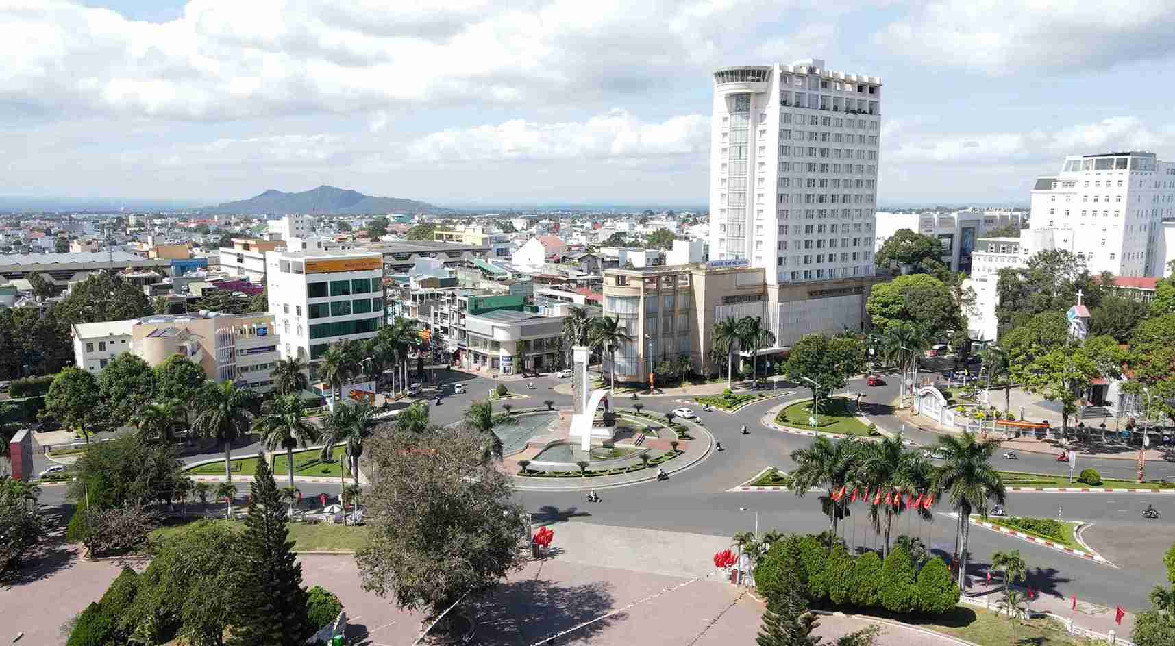 Buon Ma Thuot ward (Dak Lak province) is planning to change the names of villages and residential groups. Photo: Bao Trung