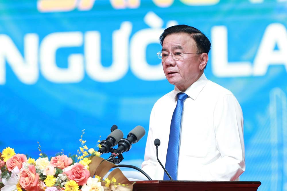 Ong Tran Cam Tu. Anh: Hai Nguyen
