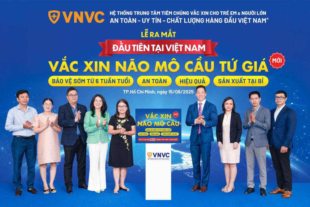 He thong Tiem chung VNVC cong bo ra mat va trien khai tiem dau tien vaccine nao mo cau moi tai Viet Nam, bao ve som cho tre em tu 6 tuan tuoi tai gan 240 trung tam tren toan quoc, sang 15/8. Anh: Moc Thao