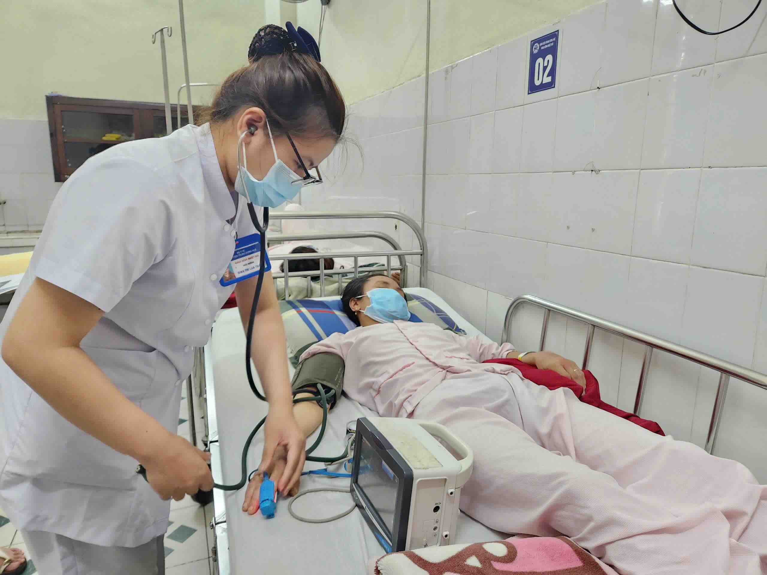 A patient with streptococcal disease is being treated at Hue Central Hospital. Photo: Phuong Mai.