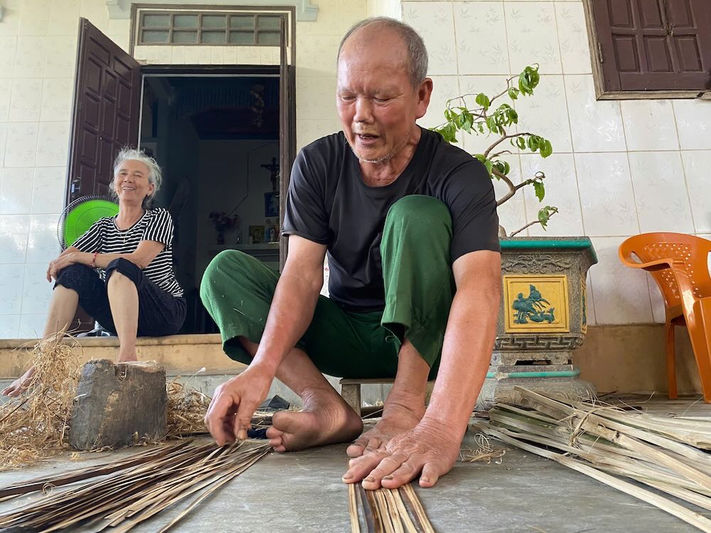 Unique bamboo rattan weaving craft in Quang Tri.
